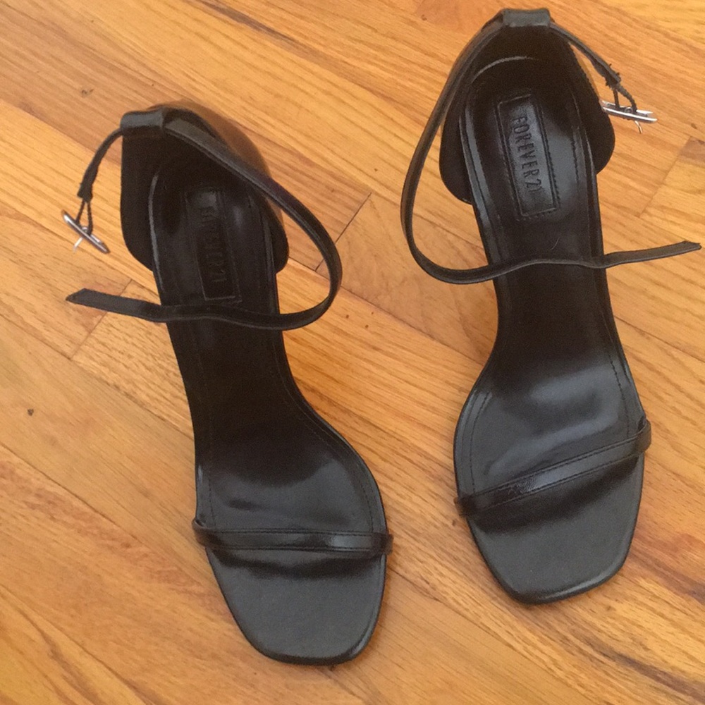 Brand new worn once  Black strappy sandal heels